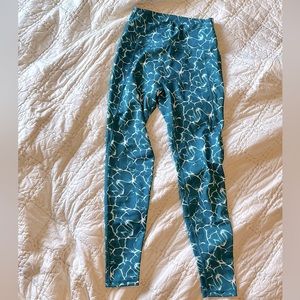 Medium BuffBunny leggings in excellent condition.